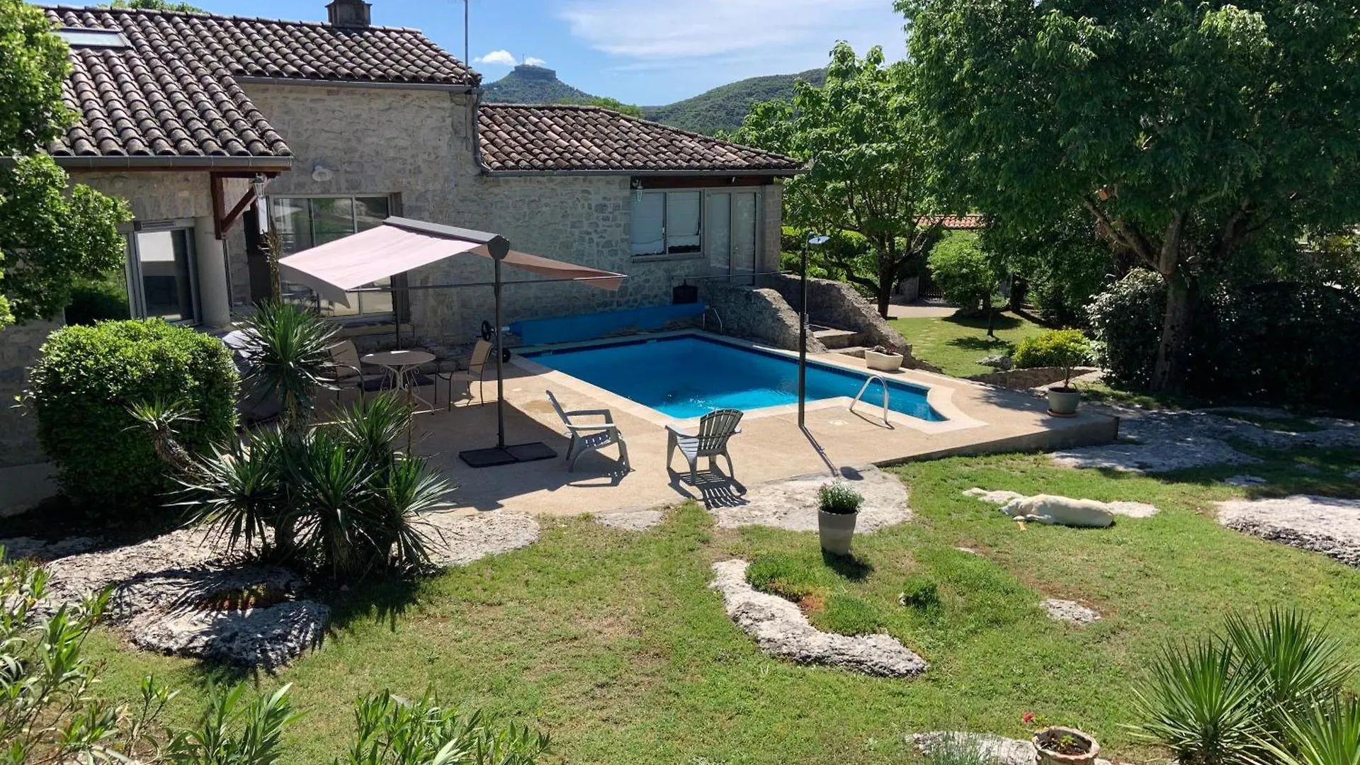 La Peireta-Romantique Saint Alban Auriolles Bed & Breakfast
